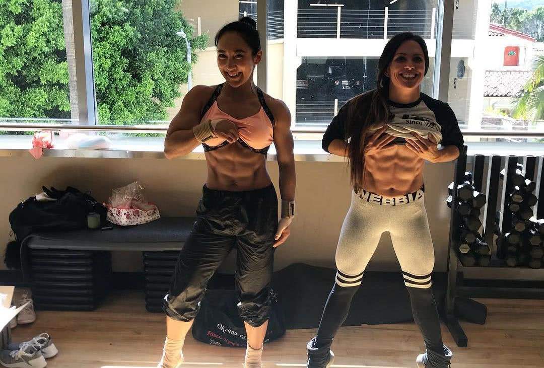 Tập cơ bụng tại nhà cho nữ