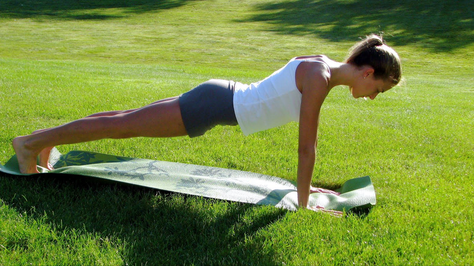 cac-tu-the-tap-yoga-tai-nha