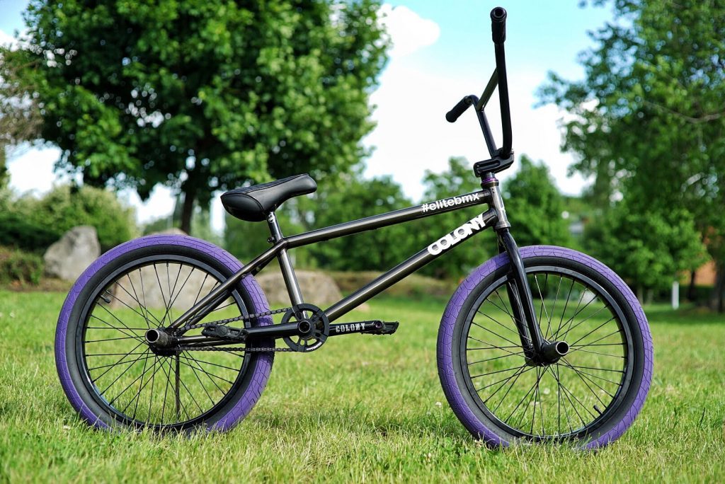 cac-kieu-dap-the-duc-pho-bien-hien-nay